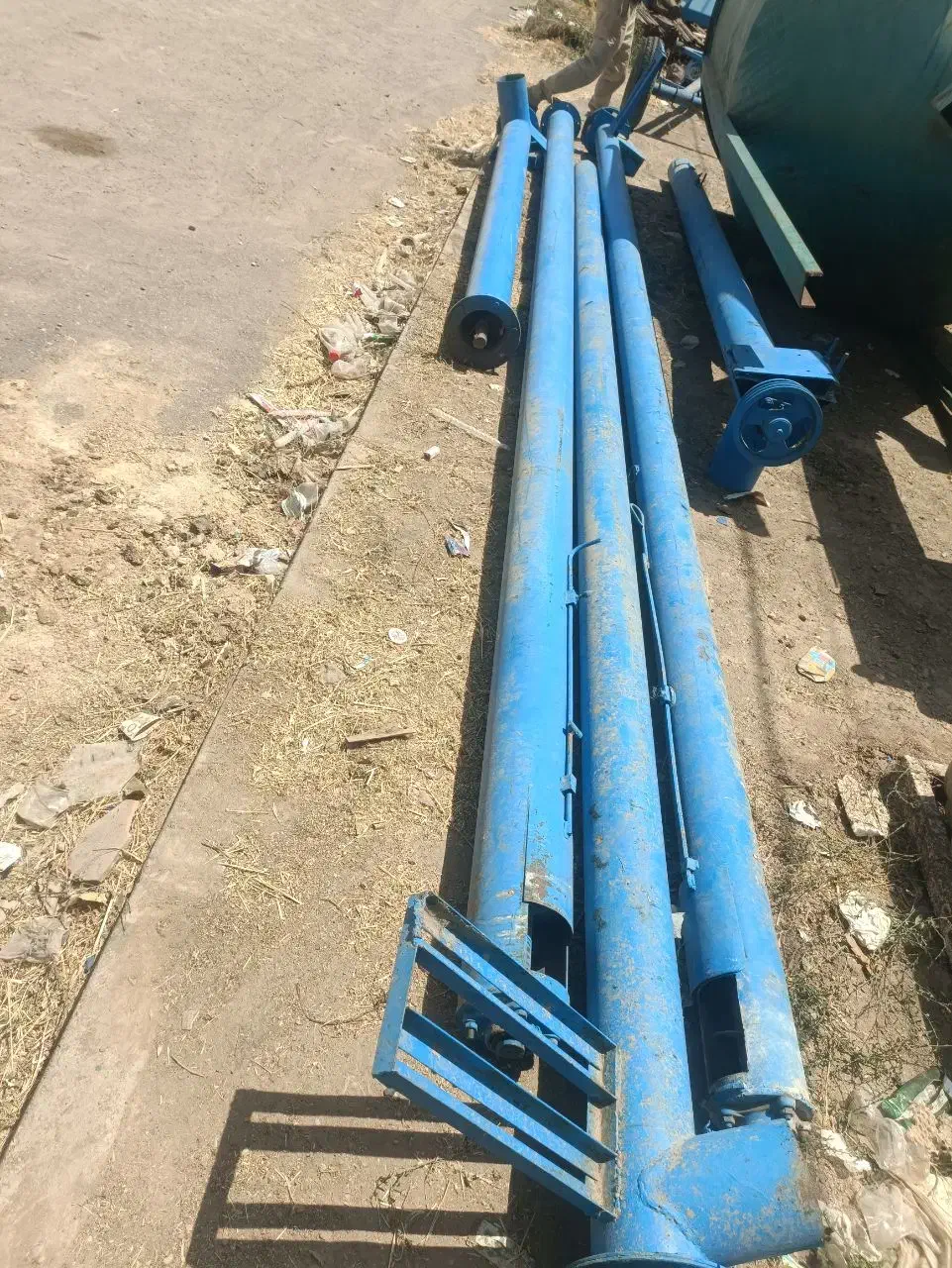 آسیاب و میکسر و بالابر|ماشین‌آلات صنعتی|قروه, |دیوار