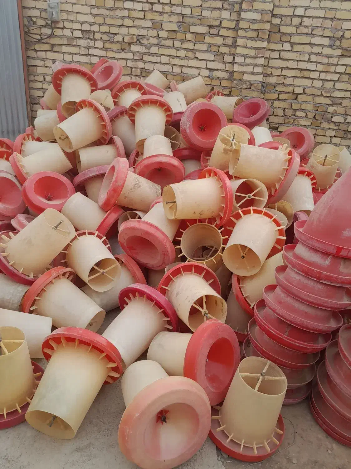 آبخوری دانخوری دستی|ماشین‌آلات صنعتی|لوشان, |دیوار