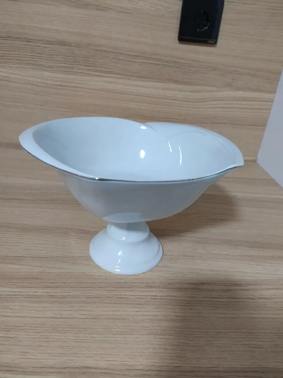 چینی زرین مدل صدفی تاک ارغوانی|ظروف سرو و پذیرایی|شاهین‌شهر, فردوسی|دیوار