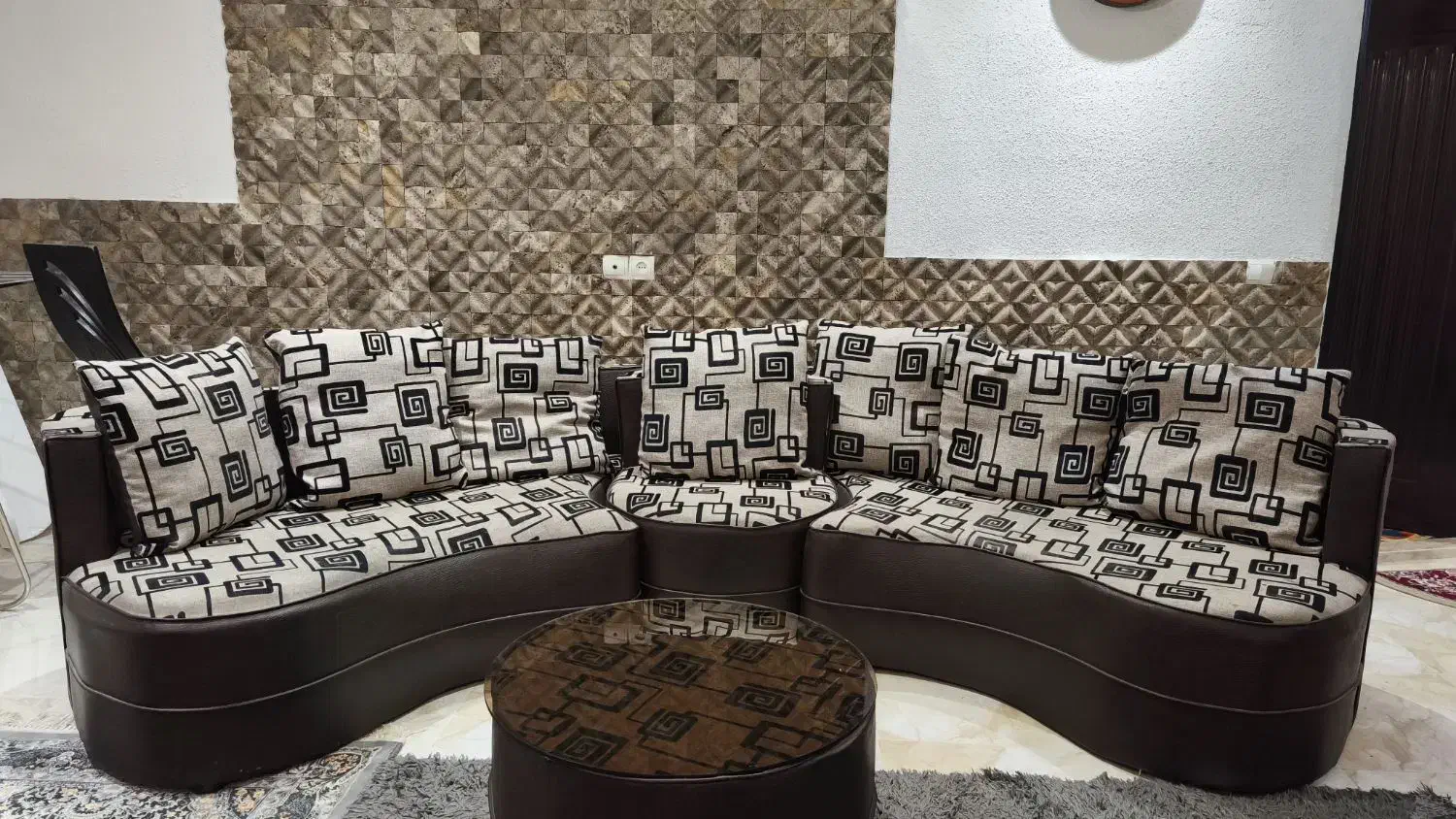 مبل ۵ نفره|مبلمان خانگی و میز عسلی|سرخرود, |دیوار