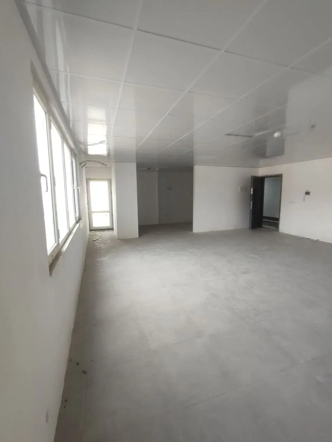 فلت 76 متری اداری بلوار پدران آسمانی(مرکزشهر)|فروش دفتر کار، اتاق اداری، مطب|بندرعباس, |دیوار