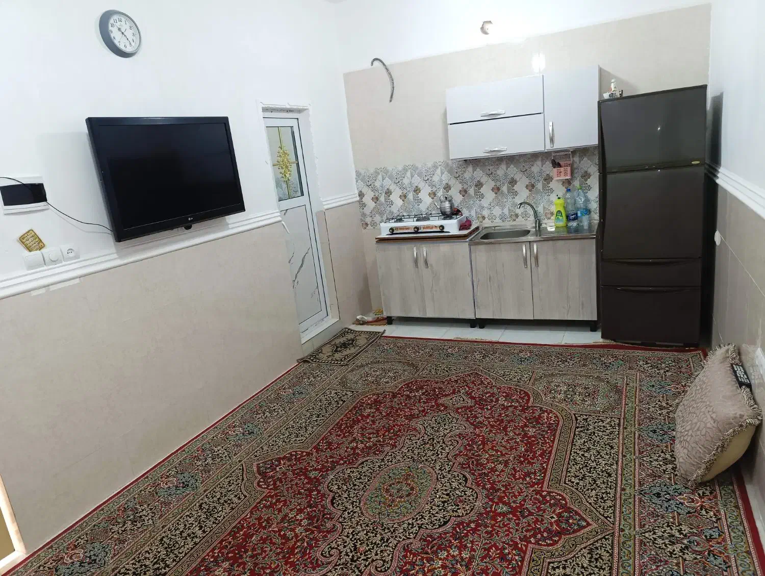 سویت نقلی تمیز ۳دقیقه پیاده تا ساحل|اجارهٔ کوتاهمدت آپارتمان و سوئیت|هرمز, |دیوار