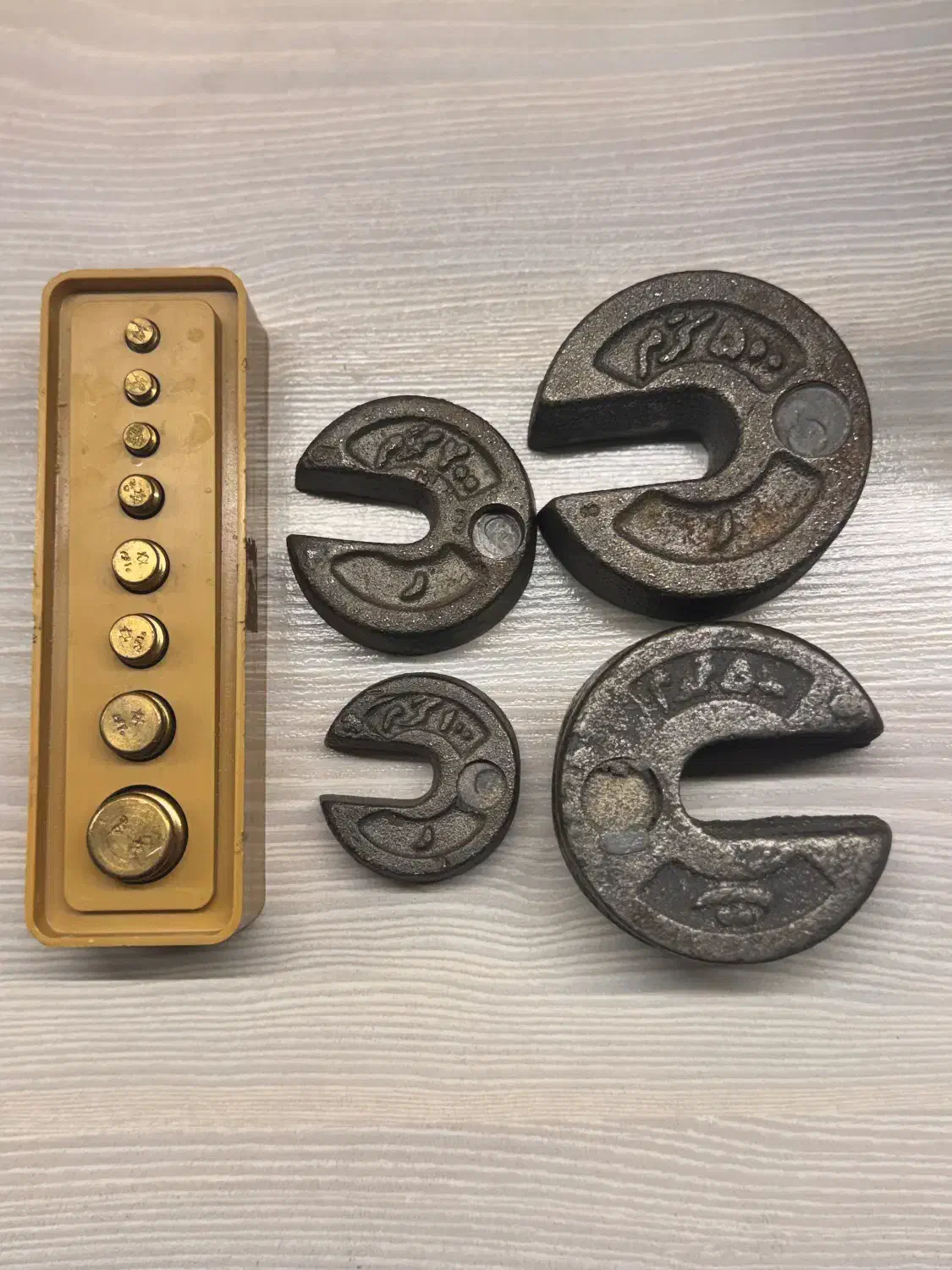 ترازوی قدیمی دوکفه ای|کلکسیون اشیاء عتیقه|تهران, چیذر|دیوار