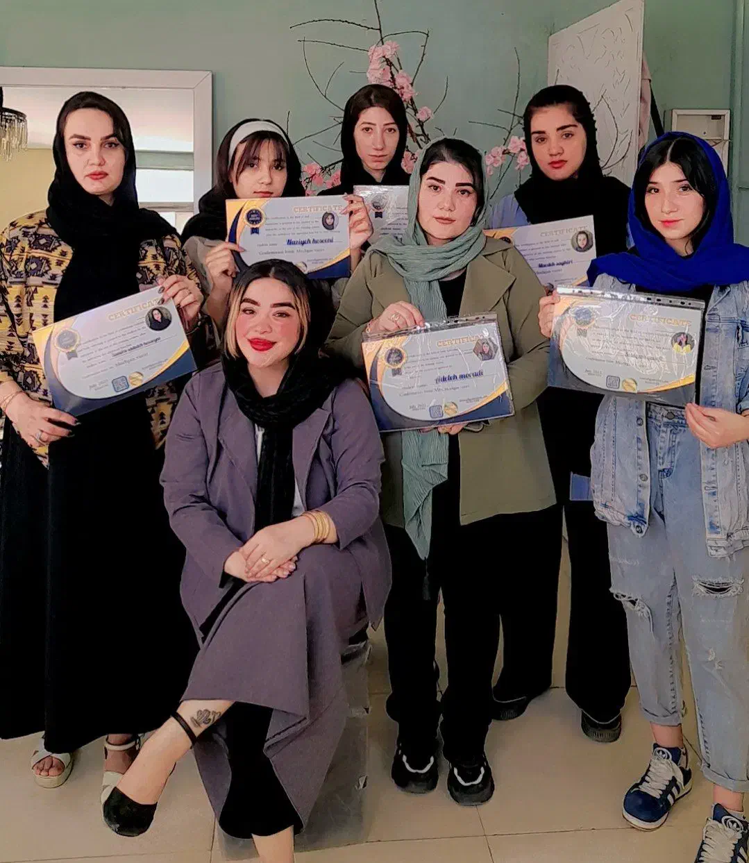 آموزش ناخن و مژه حرفه ای آف ۳۰درصدی یلدایی|خدمات آموزشی|مشهد, پنجتن|دیوار