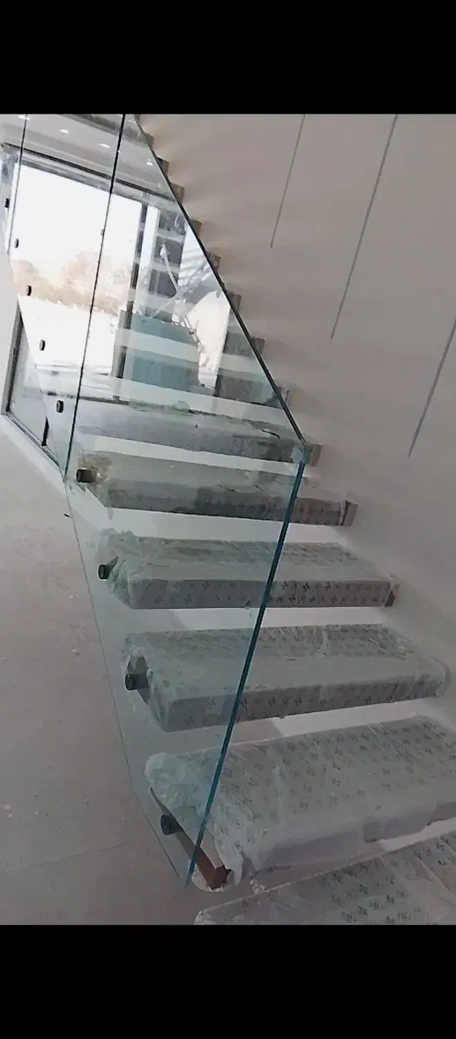 نصب و ریگلاژ شیشه سکوریت|خدمات پیشه و مهارت|مشهد, چاهشک|دیوار