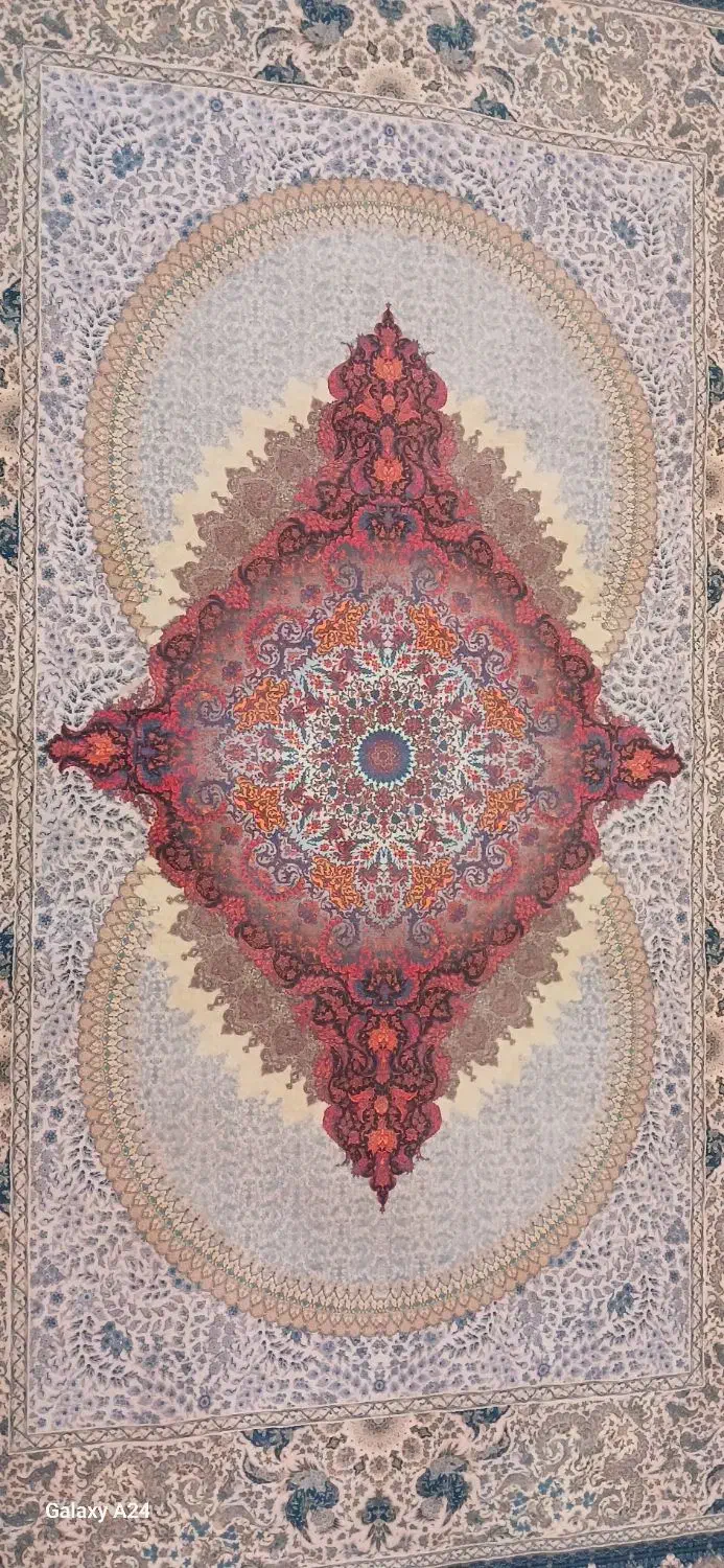 فرش ۴ متری نو طرح ابریشم|فرش|نوشهر, |دیوار