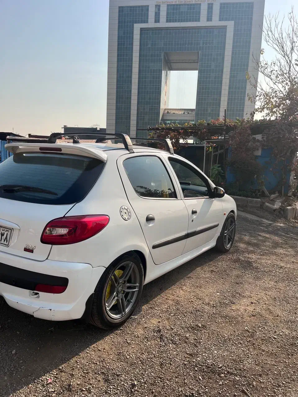 206مدل ۹۵و پراید ۱۳۱ مدل ۹۷|خودرو سواری و وانت|تهران, سید خندان (جلفا)|دیوار