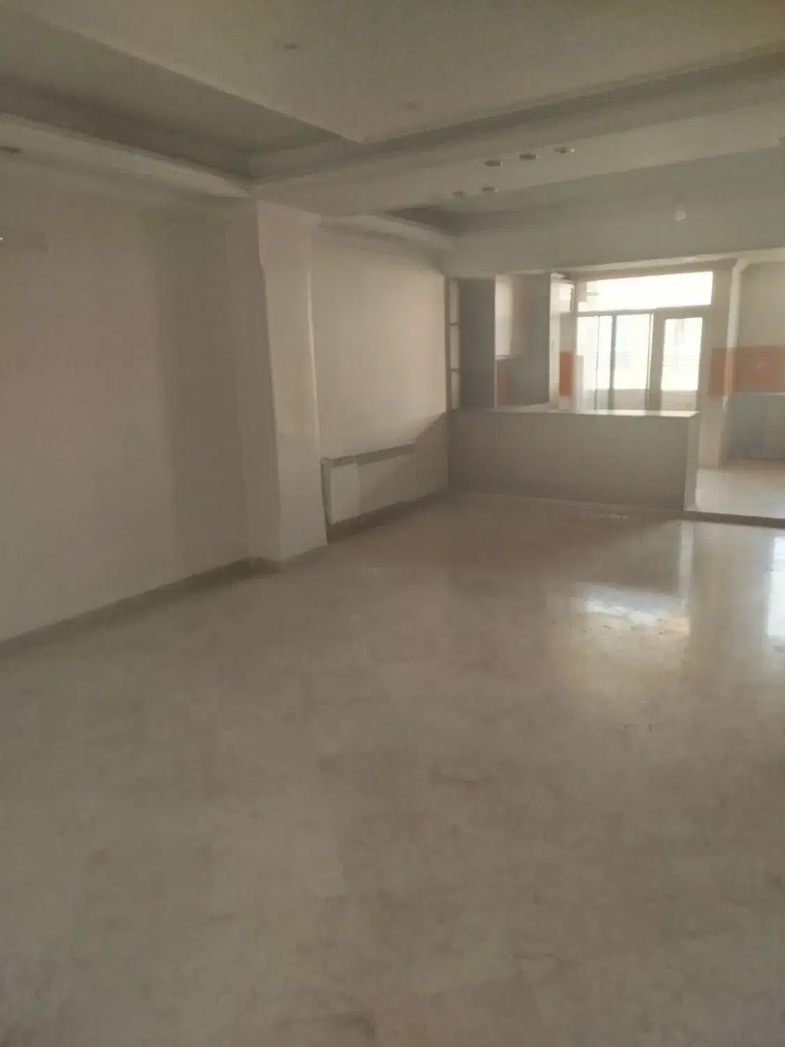 ۱۱۴مترتهرانسرشهرک آزادی تک واحدتخلیه(مالک )