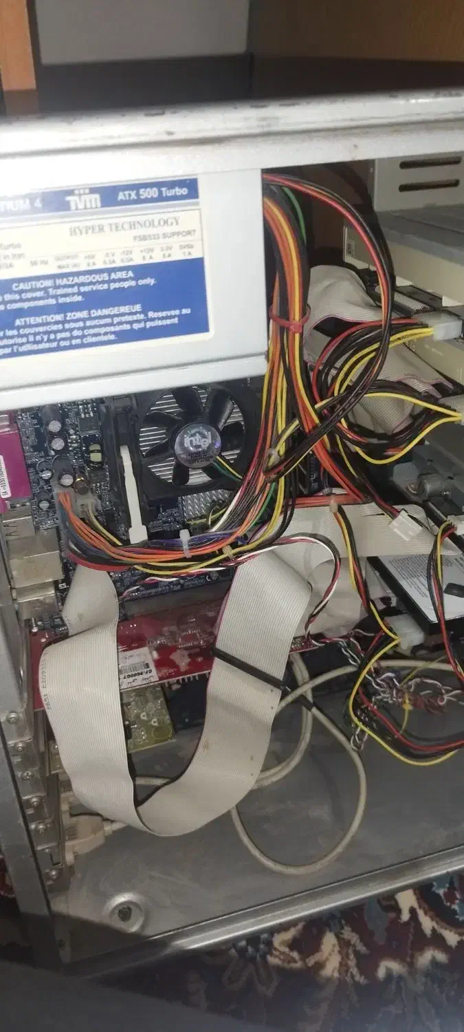 یک عدد کیس|رایانه رومیزی|زاهدان, |دیوار