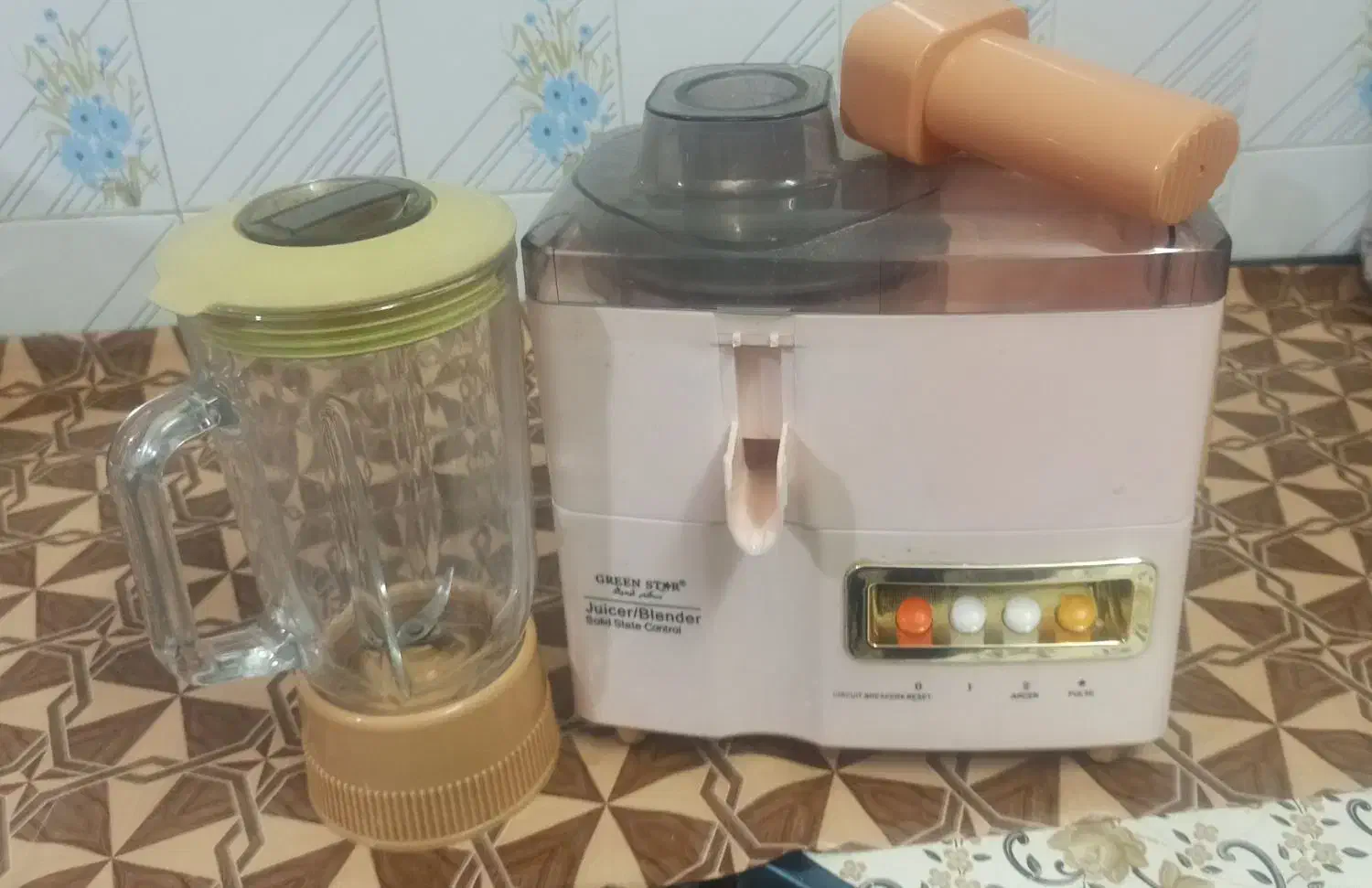 آبمیوه گیری و مخلوط کن|آبمیوهگیر و آبمرکباتگیر|جهرم, |دیوار