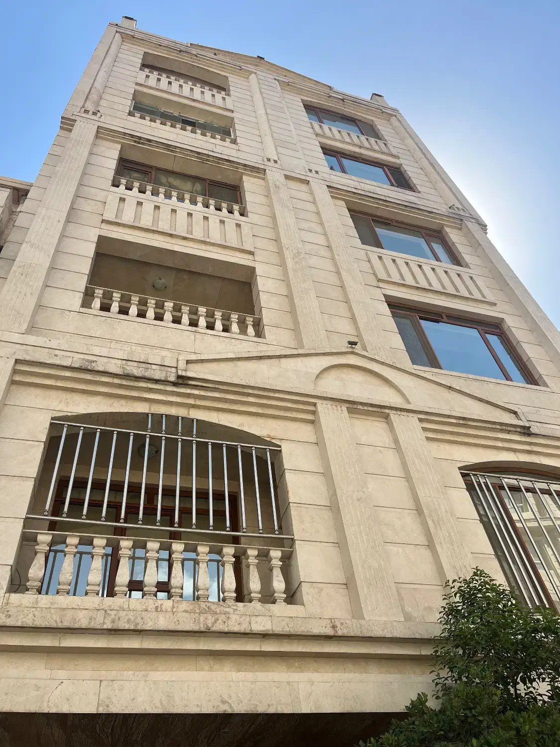 آپارتمان دو خوابه فول بازسازی(۲ پارکینگ سندی) اوین|فروش آپارتمان|تهران, درکه|دیوار