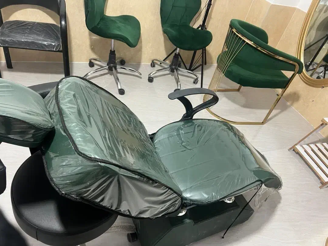 لوازم ارایشگاه ۲ ماه کارکرد در حد نو|آرایشگاه و سالنهای زیبایی|جلفا, |دیوار