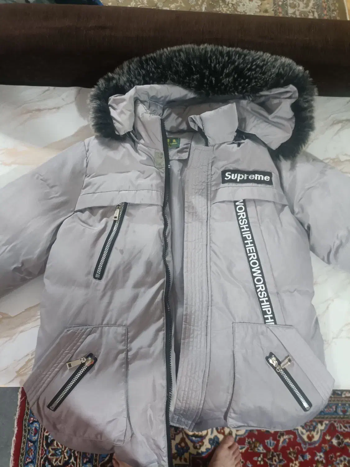 کاپشن|کفش و لباس بچه|کرج, بنیاد|دیوار