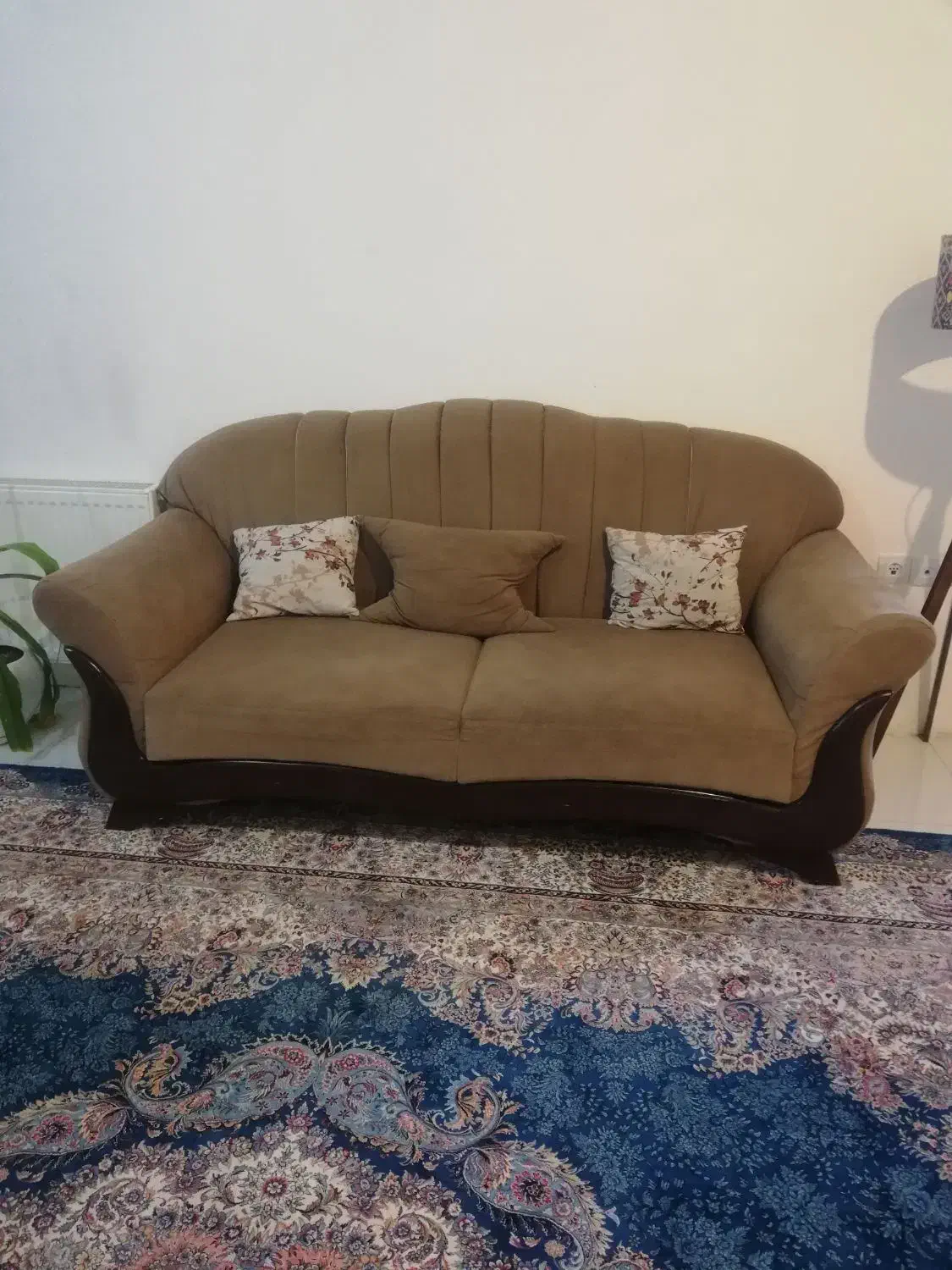 مبل هفت نفره کارکرده|مبلمان خانگی و میز عسلی|شیراز, شهرک برق|دیوار
