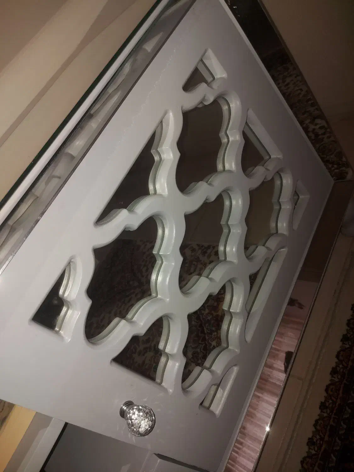 میزتلوزیون|میز تلویزیون|اندیشه, اندیشه فاز ۲|دیوار