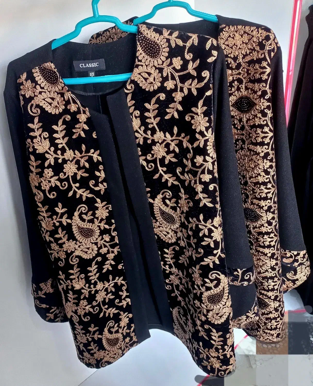 کت نقش ترمه|لباس|بهبهان, |دیوار