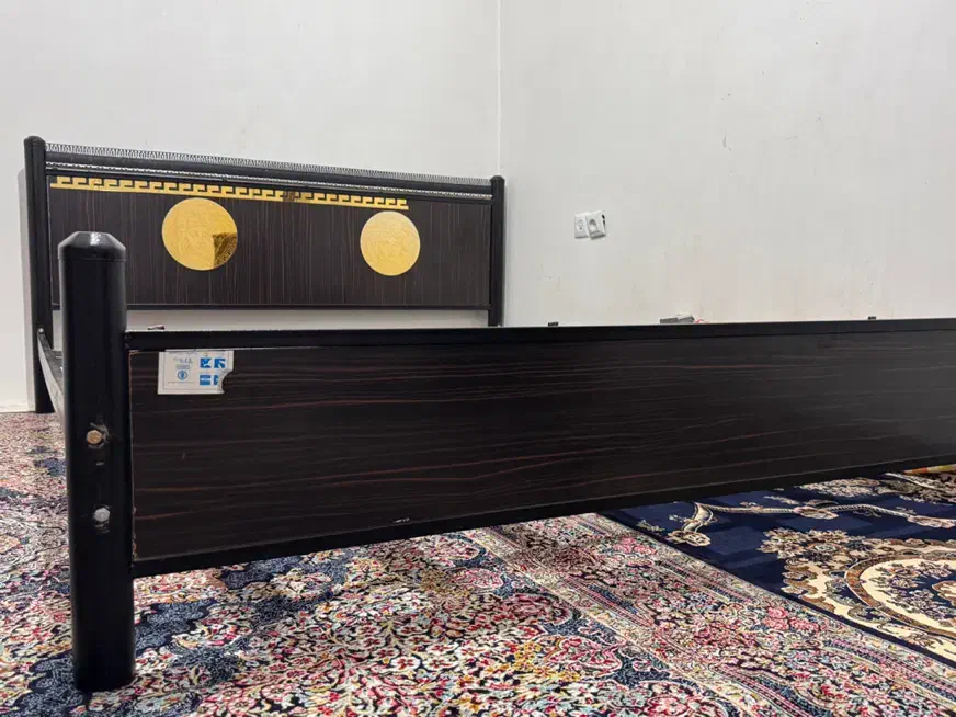 تخت خواب دو نفره|تخت و سرویس خواب|سبزوار, قاضی زاد|دیوار