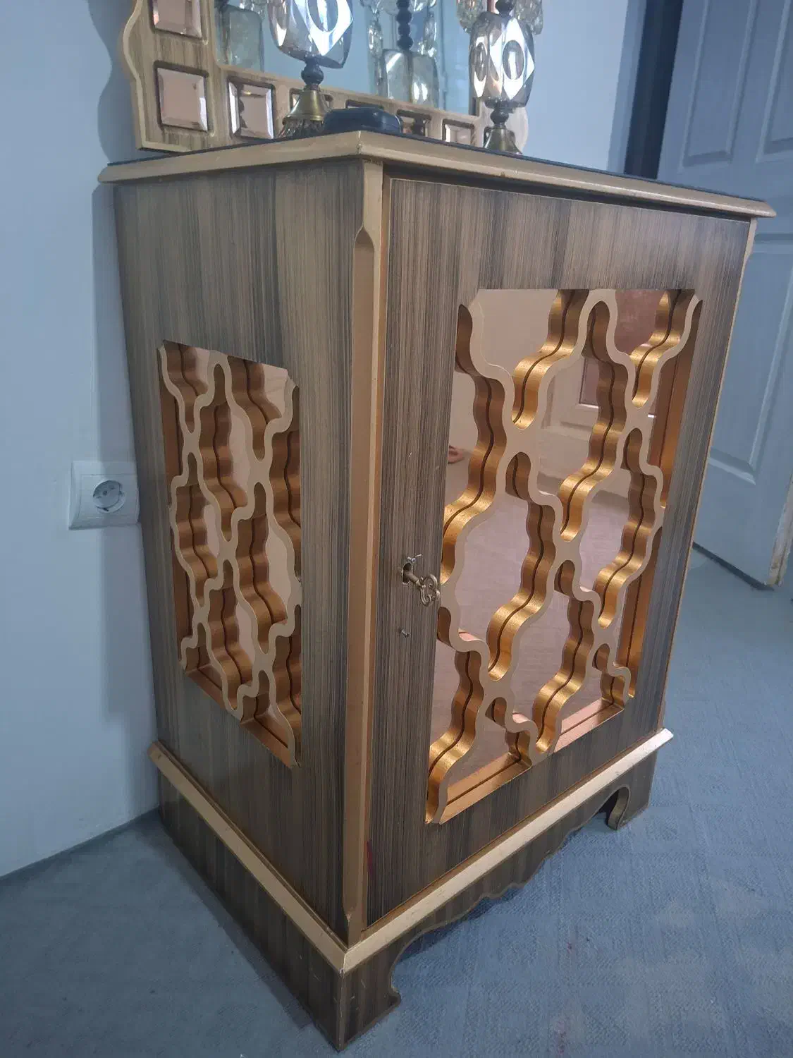 آینه کنسول و شمعدان|بوفه، ویترین، کنسول|گلبهار, شهر جدید گلبهار|دیوار