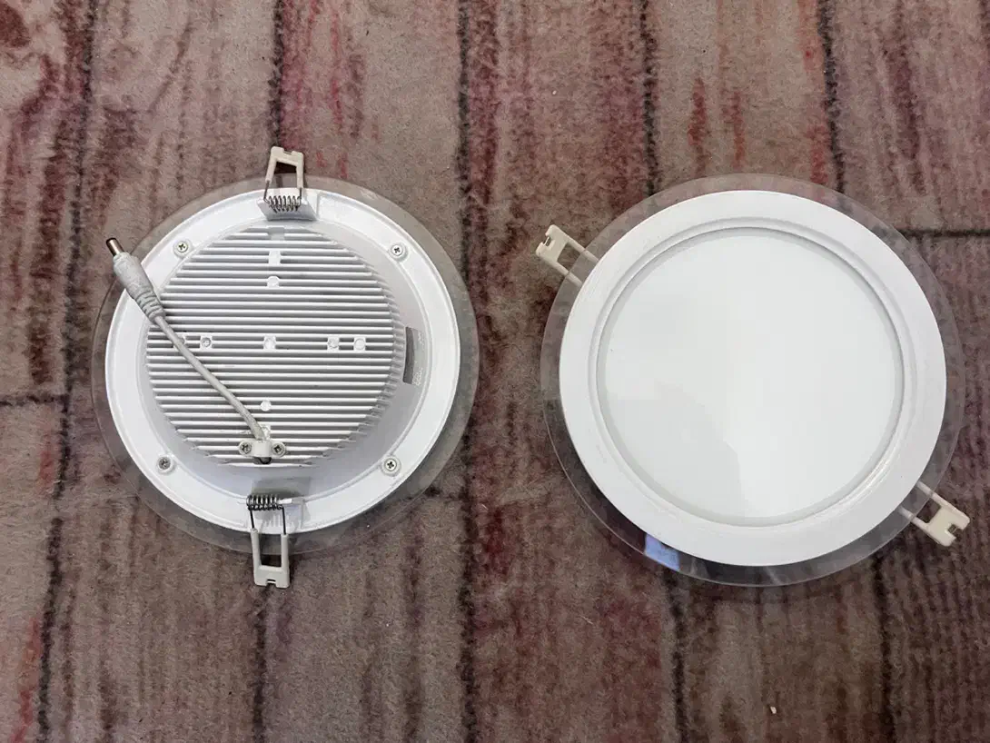 لامپ سقفی|لامپ و چراغ|شیراز, کوشک میدان|دیوار