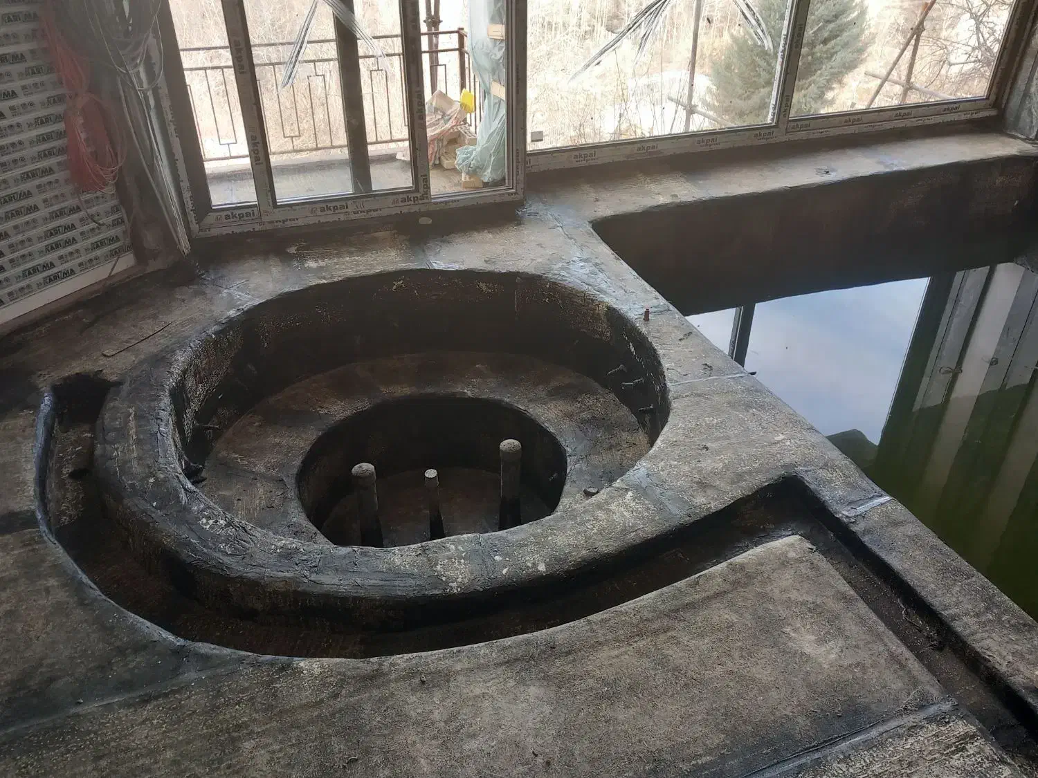 ایزوگام کاری کاشی کاری بدنه و سرامیک سنگ کاری|خدمات پیشه و مهارت|مشهد, کلاهدوز|دیوار