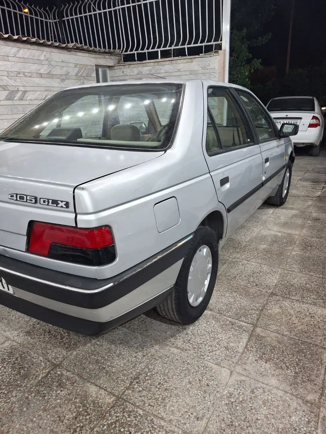 پژو ۴۰۵مدل ۹۳ فابریک|خودرو سواری و وانت|شیراز, صاحب الزمان|دیوار