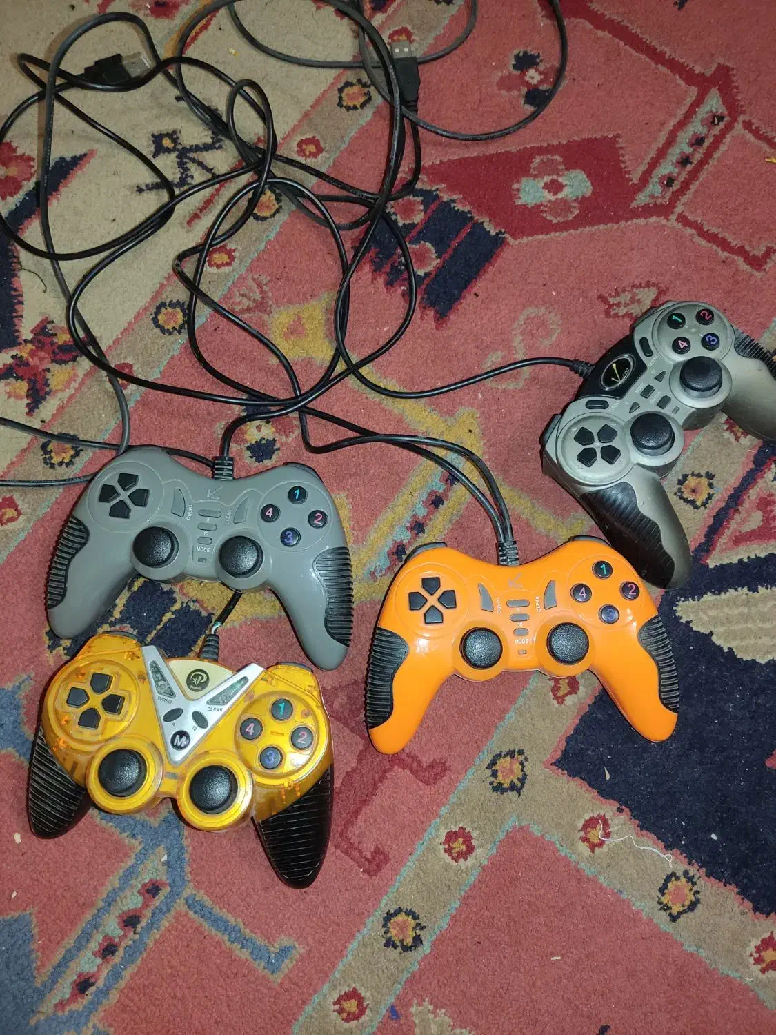 دسته بازی کامپیوتر و لپتاپ ویبره ای (شوک دار ) usb|کنسول، بازی ویدئویی و آنلاین|شیراز, فرهنگ شهر|دیوار