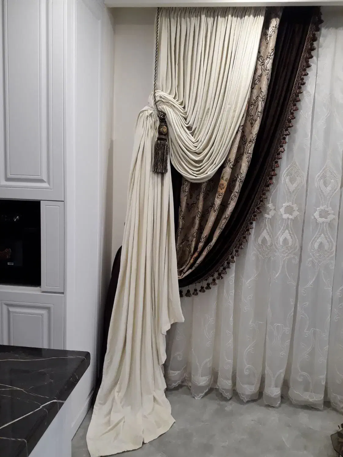 پرده|پرده، رانر، رومیزی|ری, دیلمان|دیوار