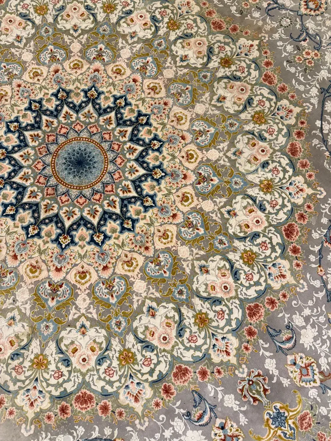 چهار عدد فرش ۹ متری رویال گلد|فرش|تهران, شهرک آزادی|دیوار