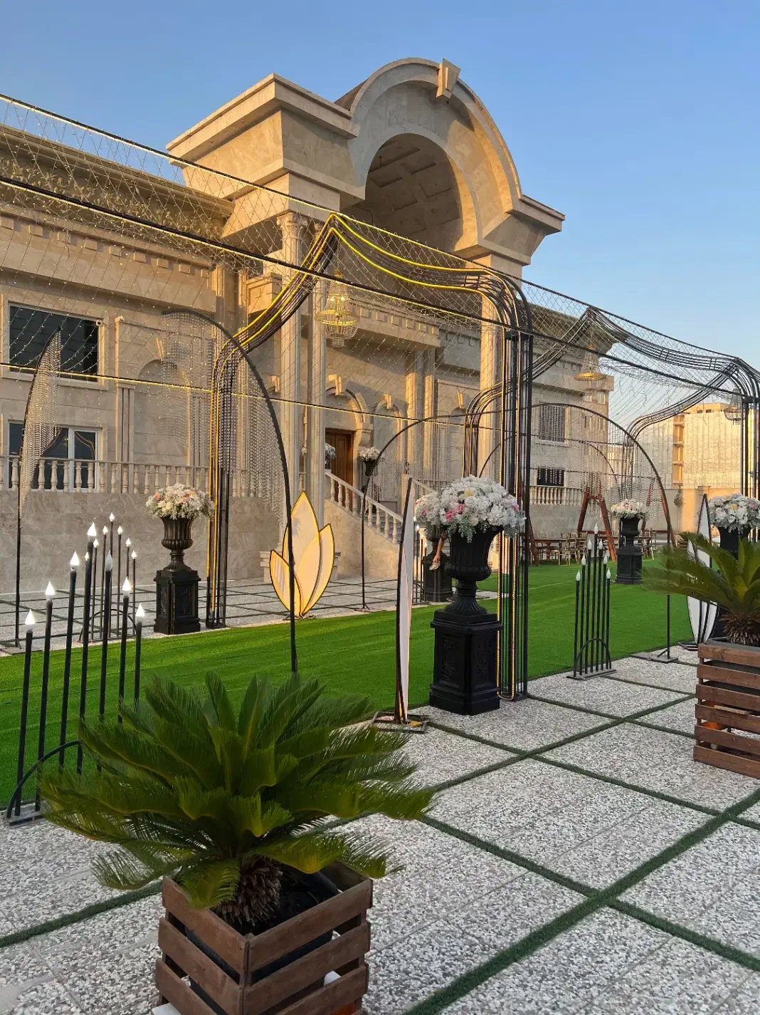 باغ تالار آلاله /عمارت بارآفر ویژه|خدمات پذیرایی، مراسم|اندیشه, اندیشه فاز ۳|دیوار