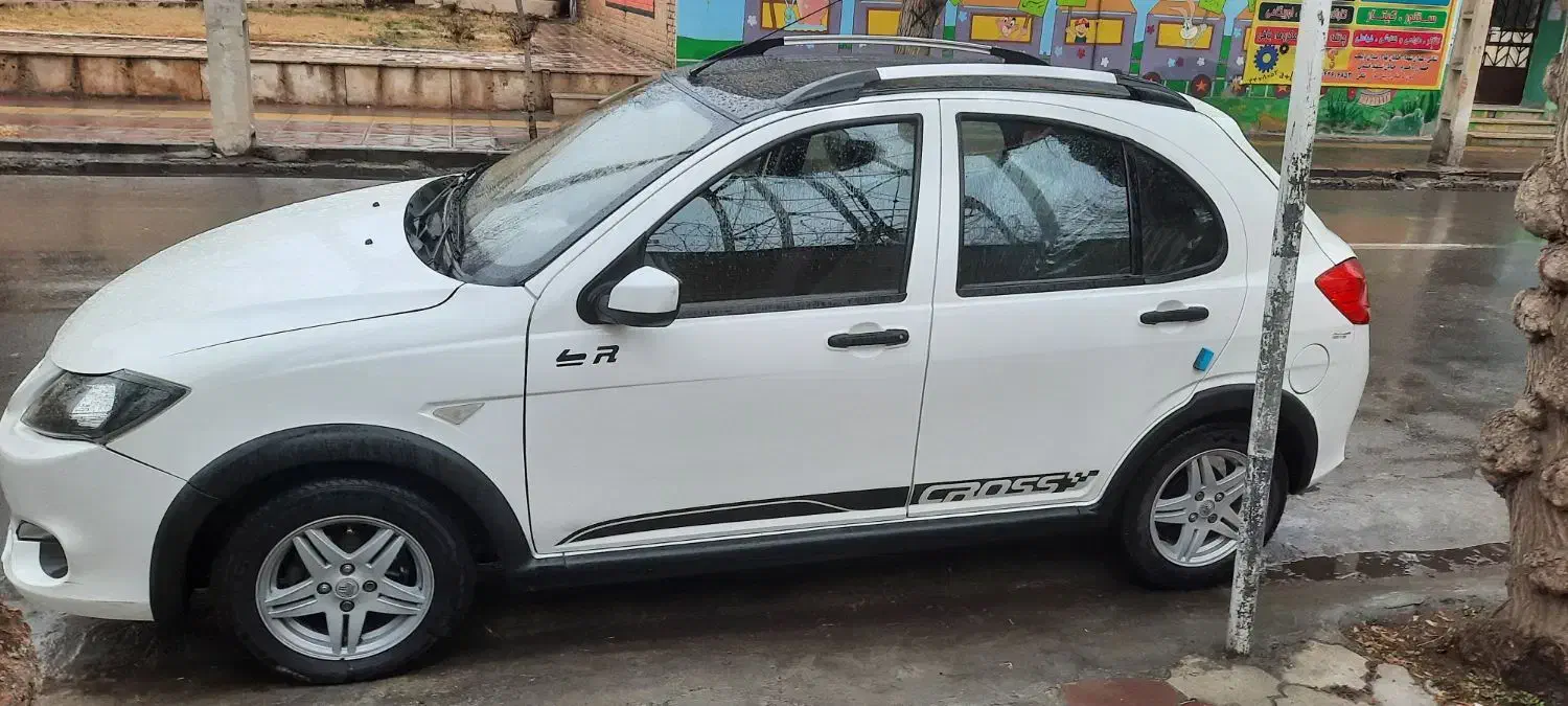 کوئیک سفید|خودرو سواری و وانت|بروجرد, |دیوار