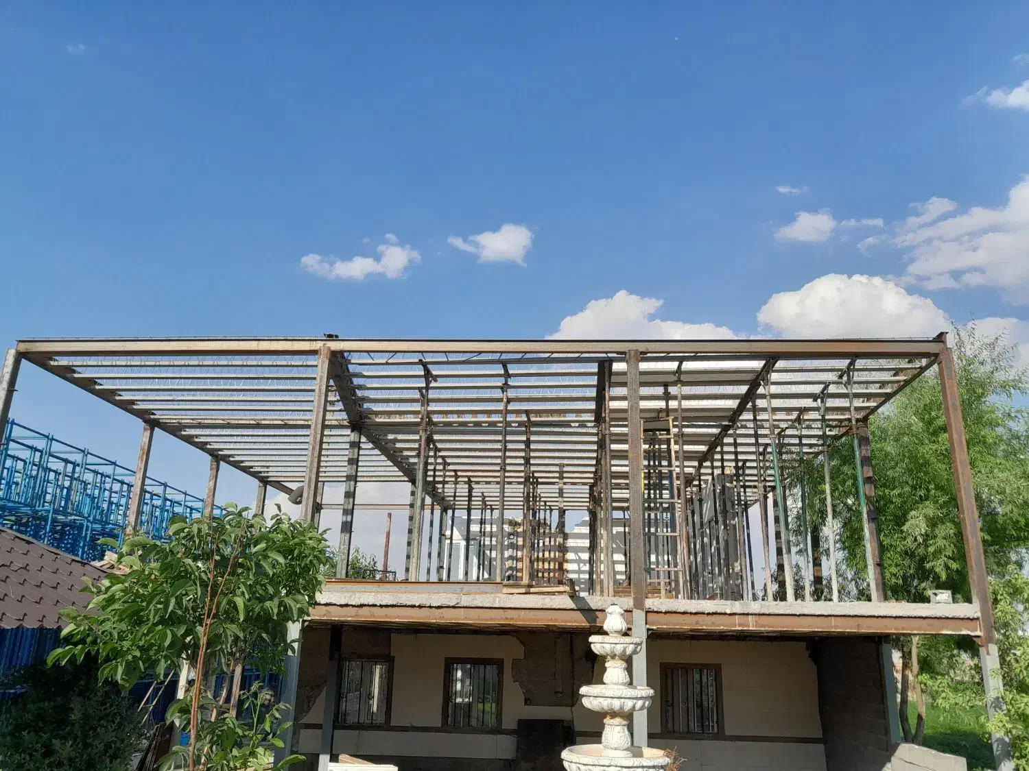 اسکلت بتونی وفلزی ،شیروانی|خدمات پیشه و مهارت|همدان, |دیوار