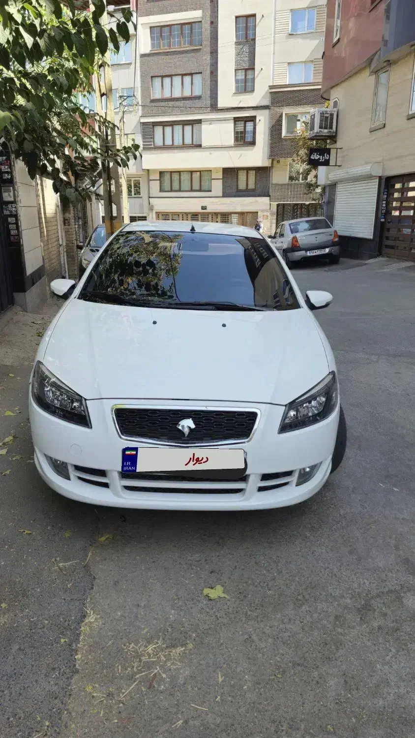 رانا ۱۳۹۲ سفید|خودرو سواری و وانت|همدان, |دیوار