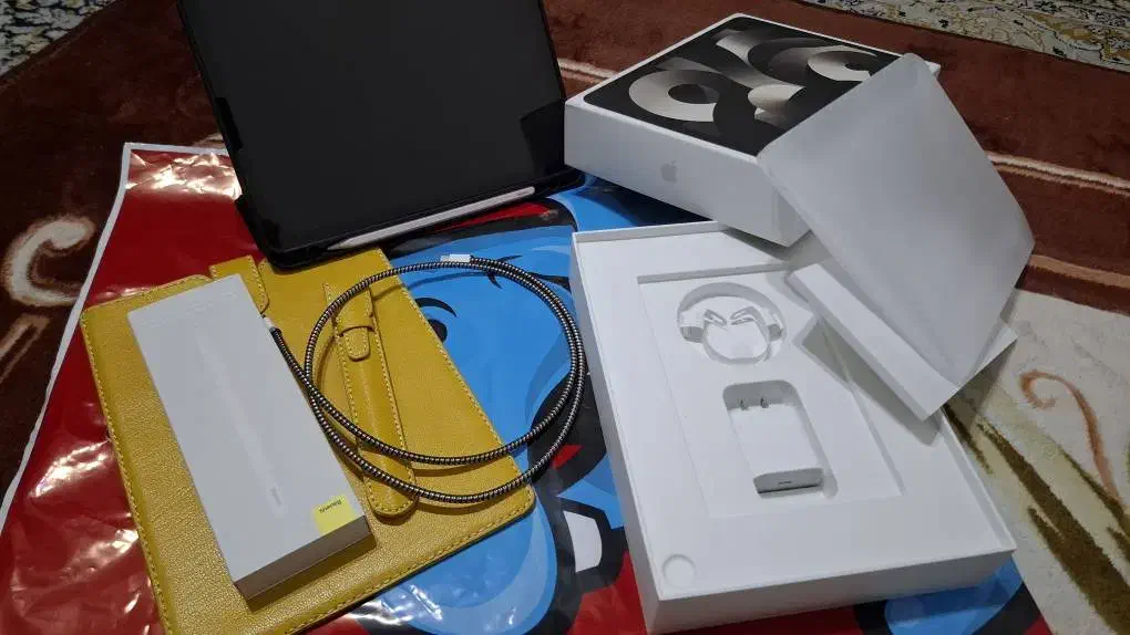 آیپد ایر M1 64gig با لوازم جانبی کامل|تبلت|تهران, استخر|دیوار