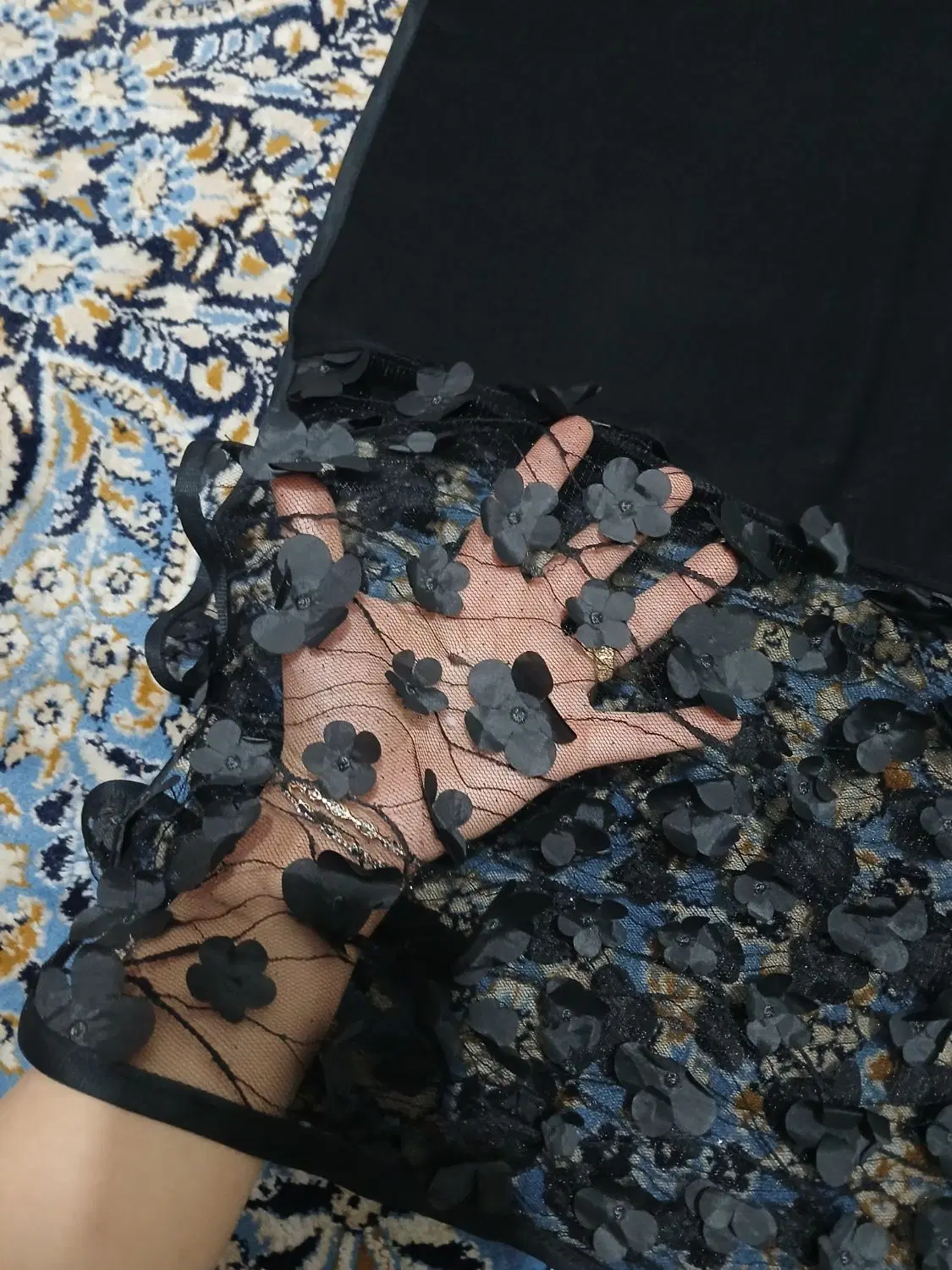 شال|لباس|مشهد, نظام دوست|دیوار