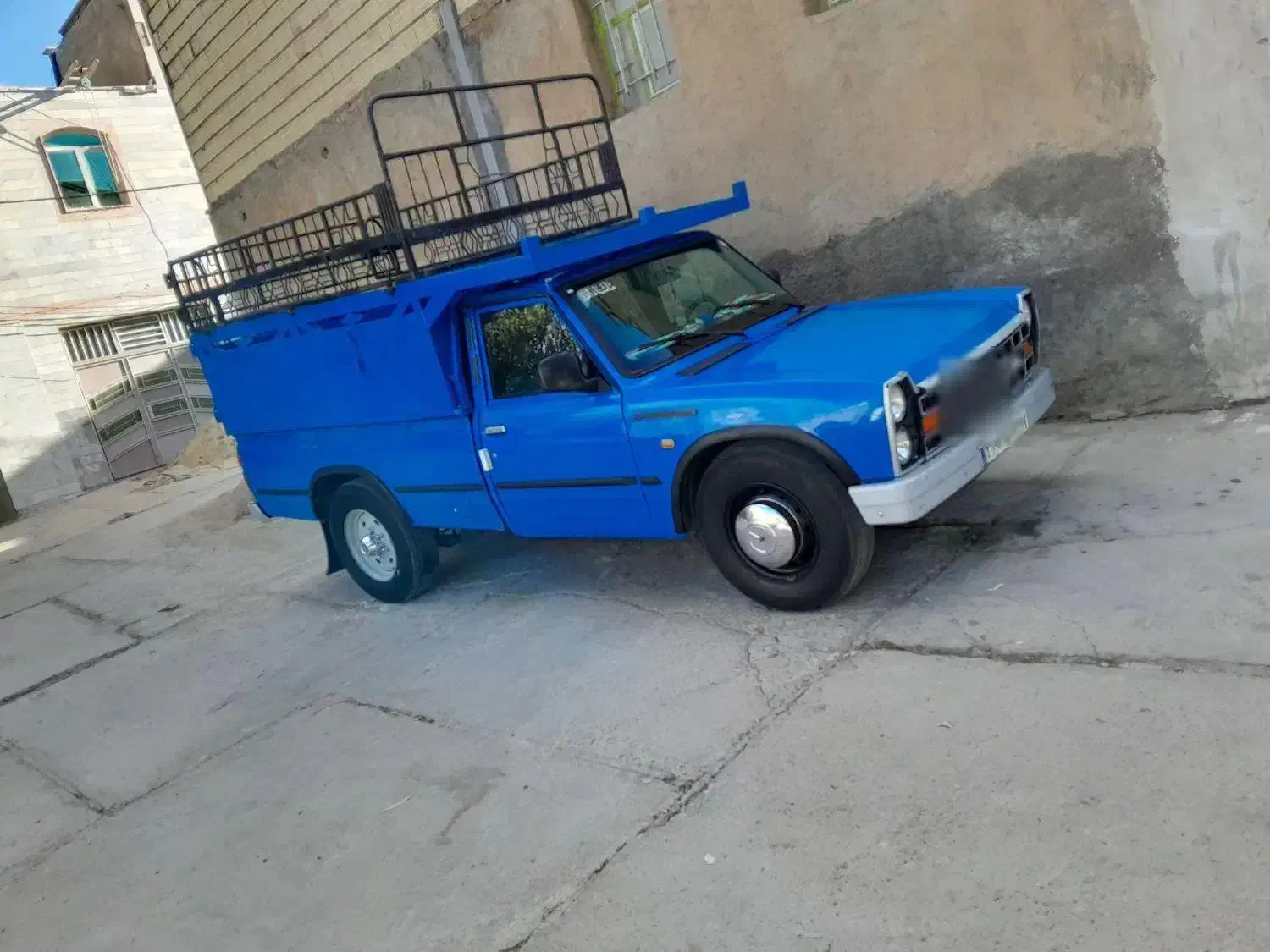 نیسان دیزل|خودرو سواری و وانت|بروجرد, |دیوار