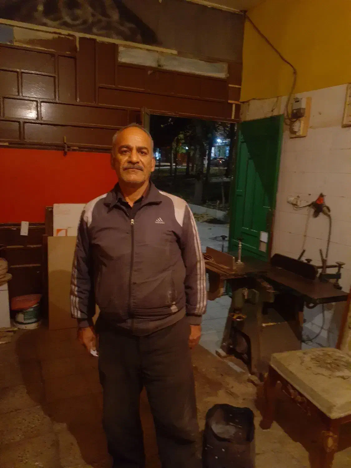 اوسا کار ماهر در نجاری|خدمات پیشه و مهارت|خرم‌آباد, |دیوار