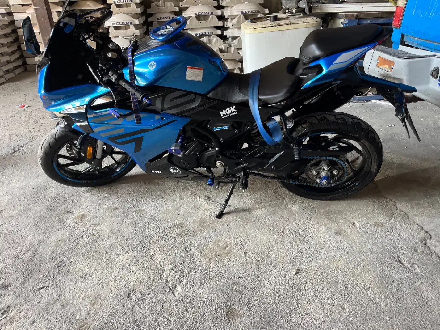 موتور کی وی R249|موتورسیکلت|رباطکریم, رباطکریم|دیوار