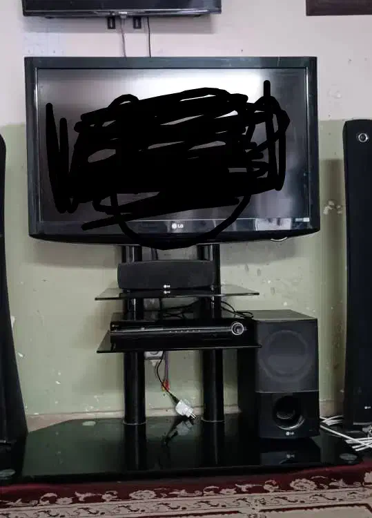 LCD ال جی|تلویزیون و پروژکتور|زاهدان, |دیوار