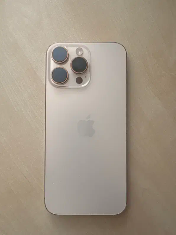 آیفون ۱۶ پرومکس ۲۵۶ رجستر شده|موبایل|کرمانشاه, |دیوار