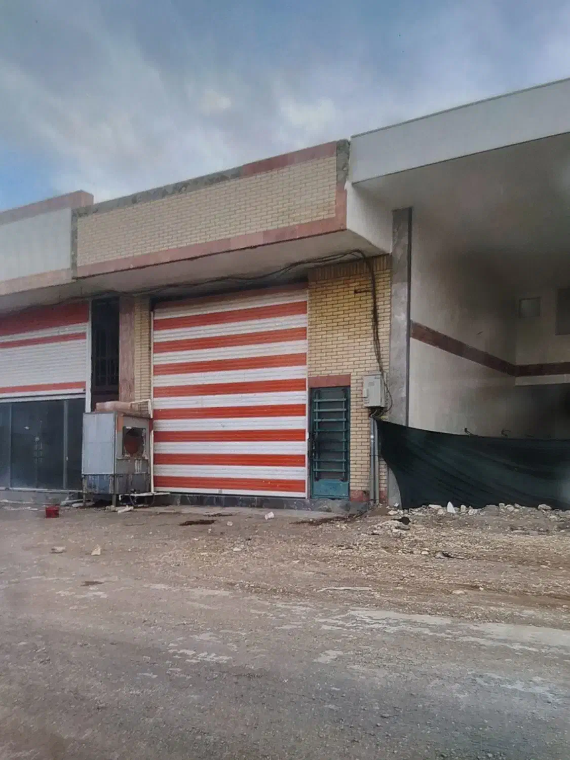 فروش یا اجاره مغازه شهرک صنعتی بزرگ اصفهان|فروش دفتر صنعتی، کشاورزی، تجاری|شاهین‌شهر, شهرک صنعتی اصفهان|دیوار