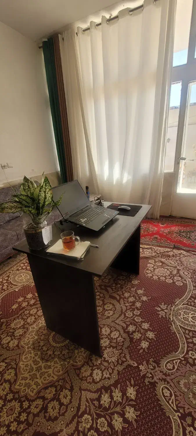 فروش ۲ عدد میز کامپیوتر کاملا نو و mdf|میز تحریر و کامپیوتر|برخوار, |دیوار