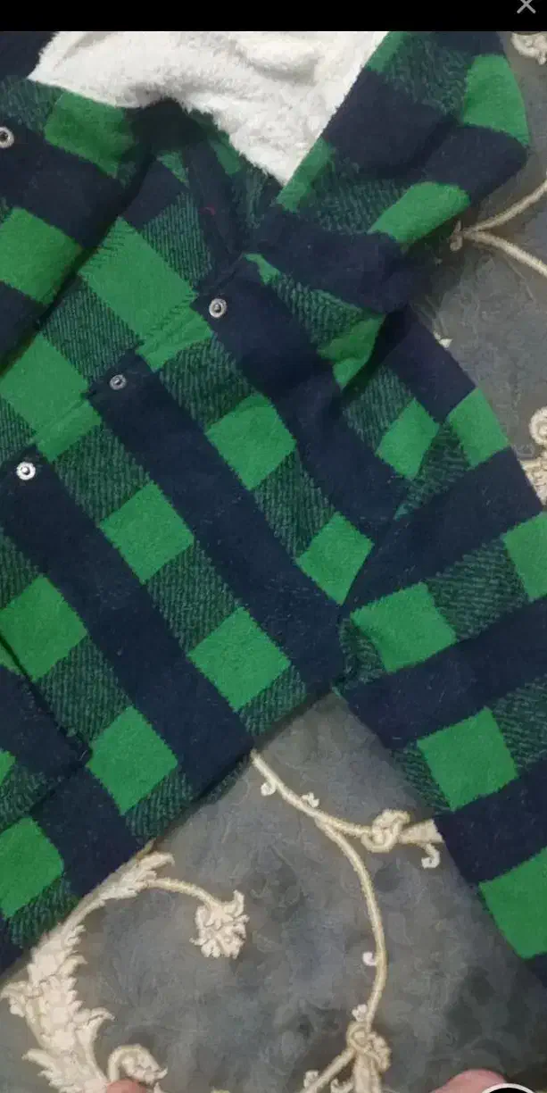 پالتو|لباس|کرمانشاه, |دیوار