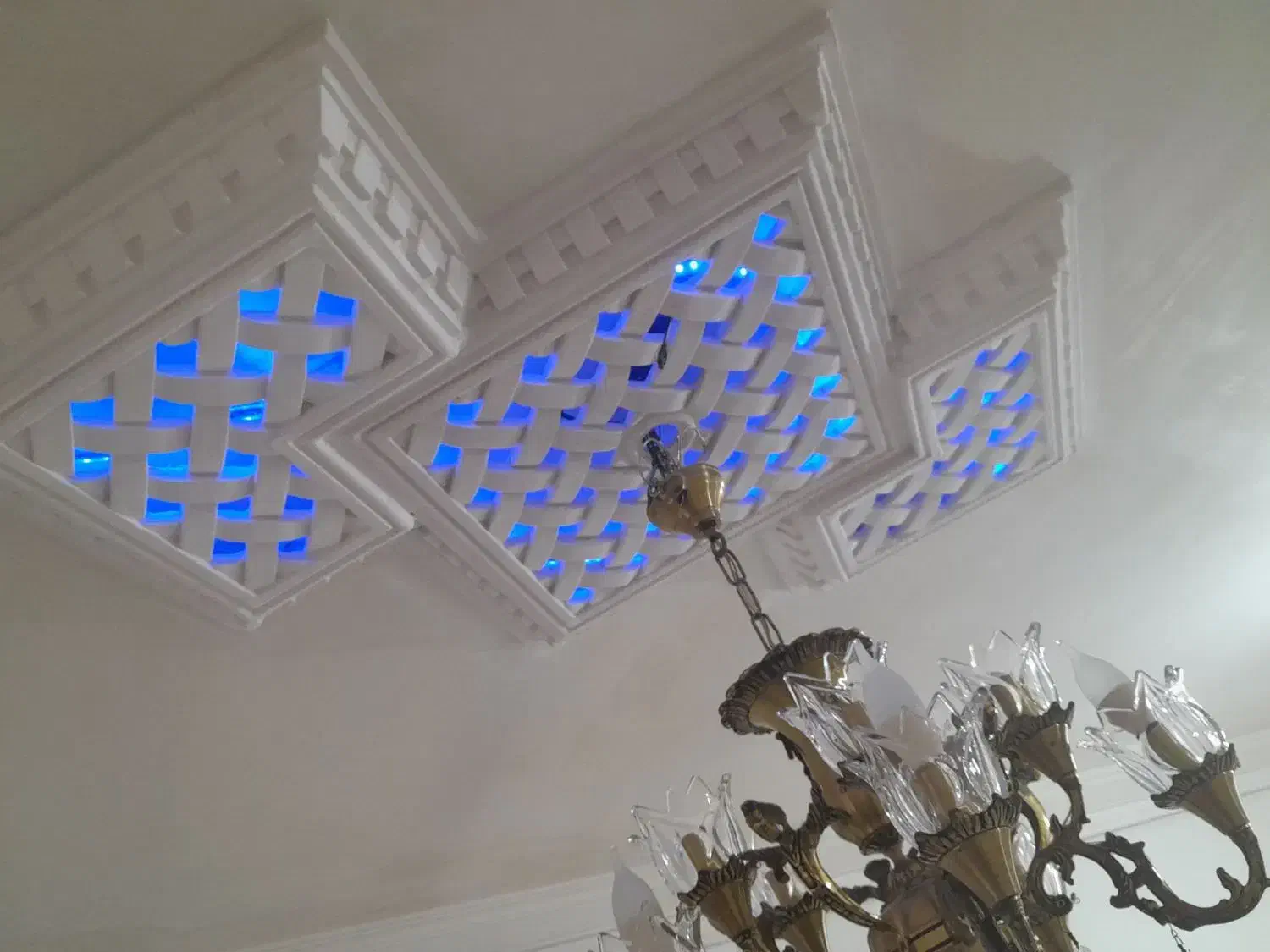 سفیدکاری گچ بری طرحی کناف|خدمات پیشه و مهارت|نورآباد ممسنی, |دیوار