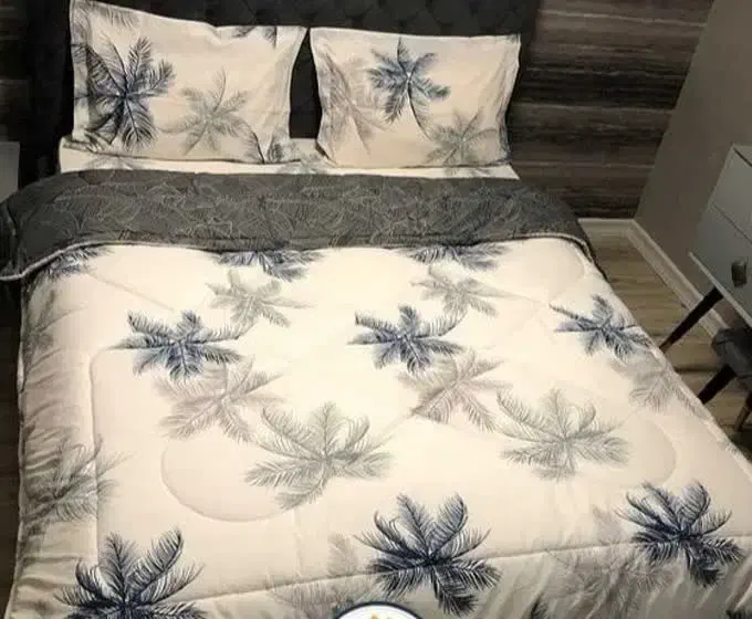 لحاف ترک فقط ۱۰۵۰|سرویس روتختی|اصفهان, نقش جهان|دیوار