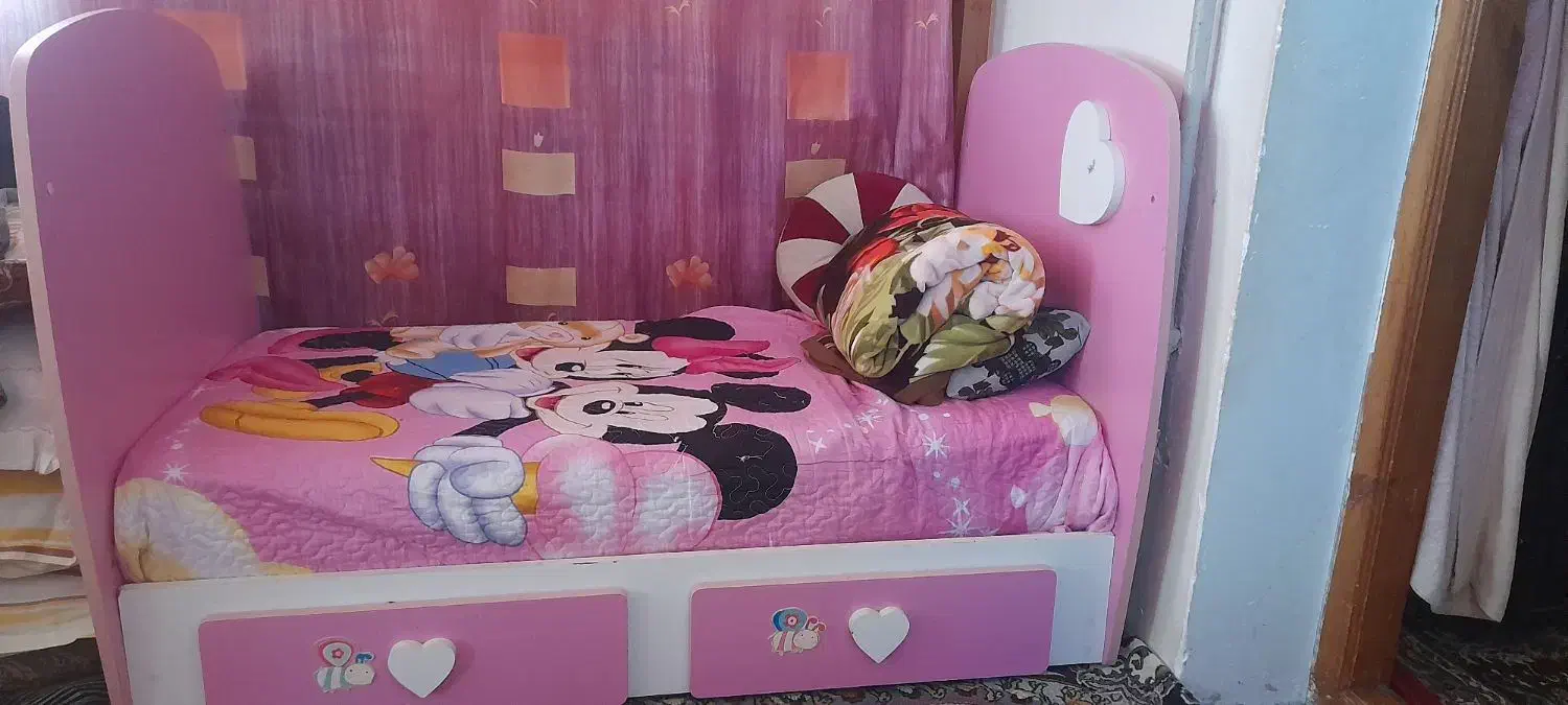 تخت با خوشخواب وروتختی|تخت و سرویس خواب|بهشهر, |دیوار