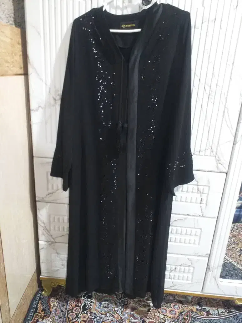 عبای عربی|لباس|پشتکوه (سیستان و بلوچستان), |دیوار