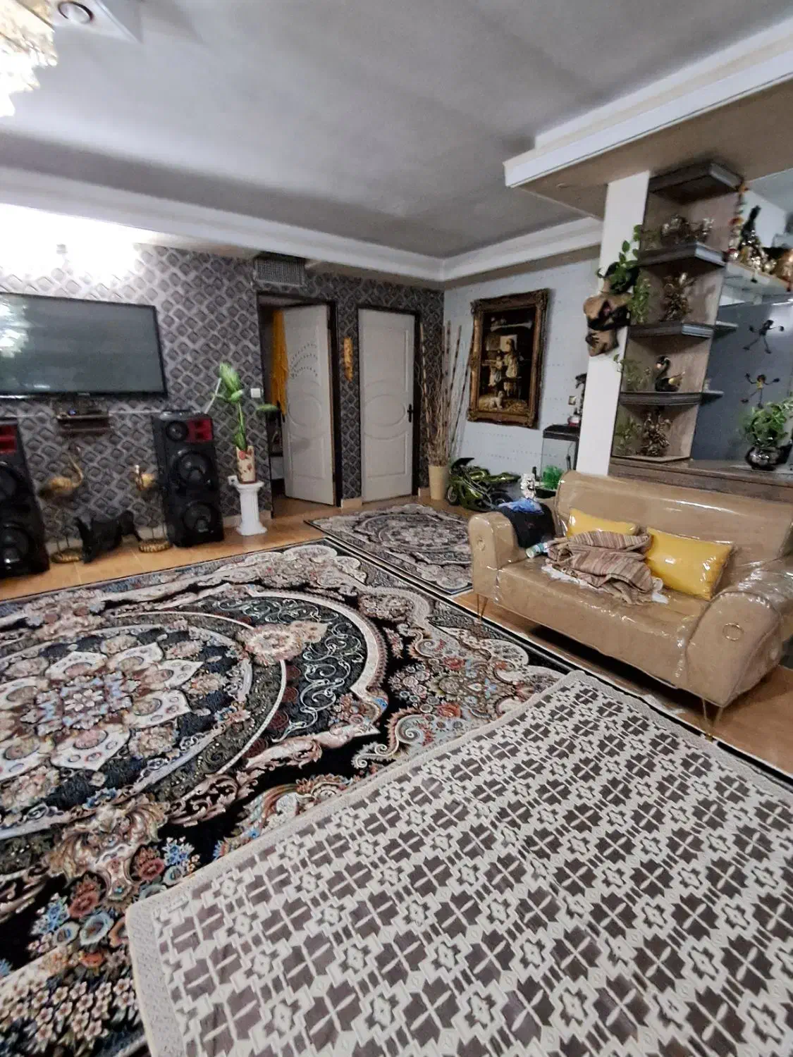 آپارتمان ۱۰۰ متری // شهرک گلها //|اجارهٔ آپارتمان|قرچک, شهرک گلها|دیوار