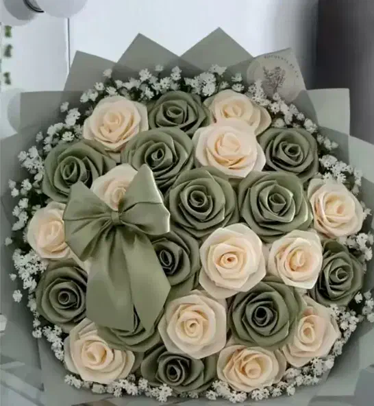 رز روبانی .در رنگبندی های مختلط|گل مصنوعی|بناب, |دیوار