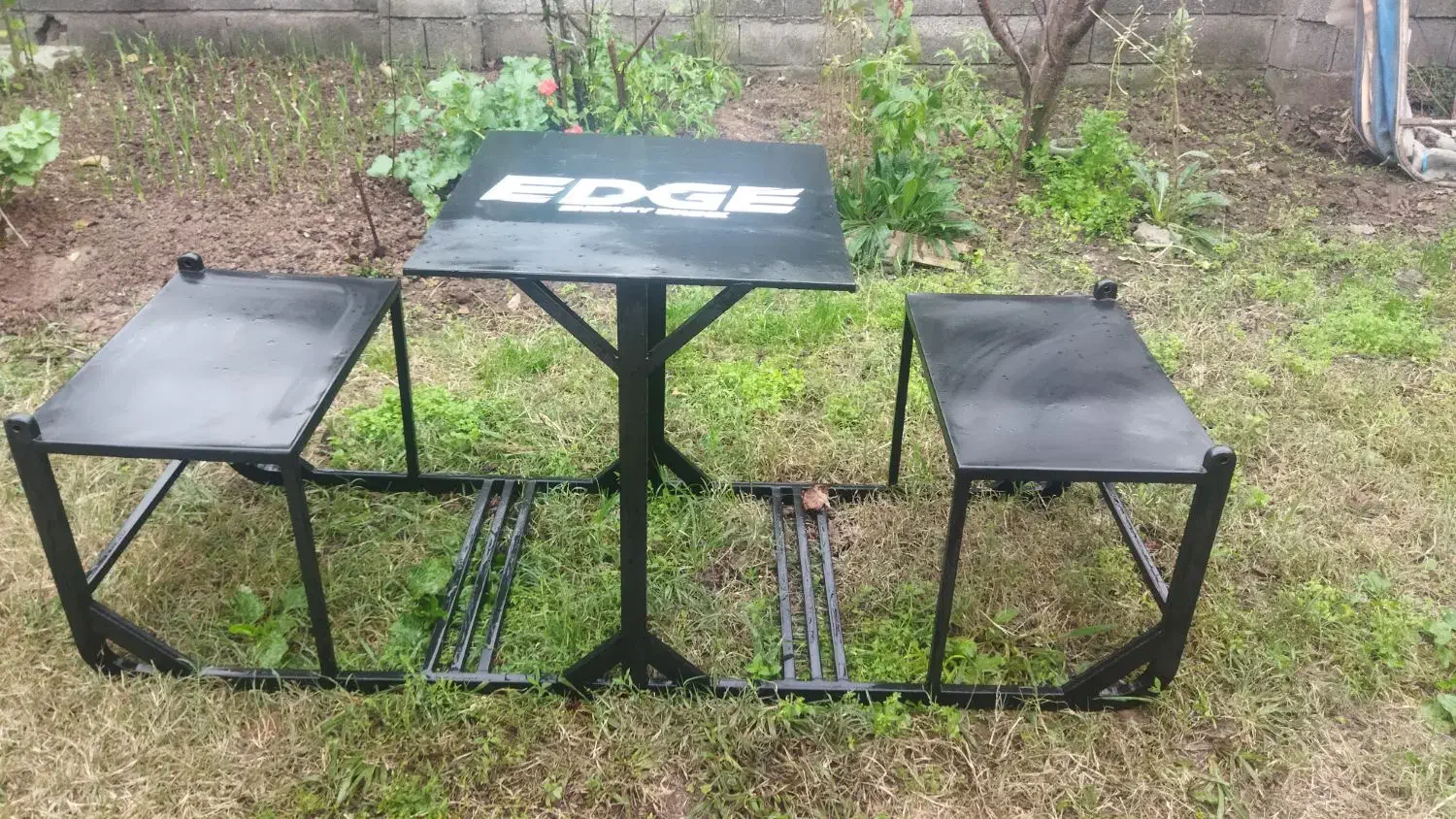 میز وصندلی یک تکه|صندلی و نیمکت|لشت نشا, |دیوار