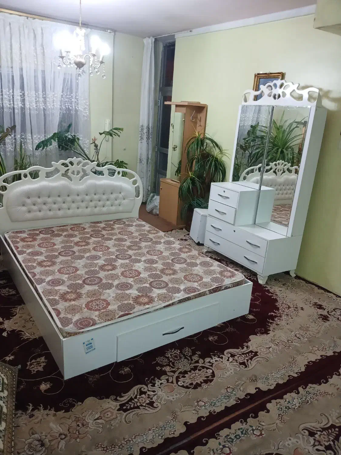 تخت خوابام ی اف درجه یک|تخت و سرویس خواب|محمدیه-قزوین, |دیوار